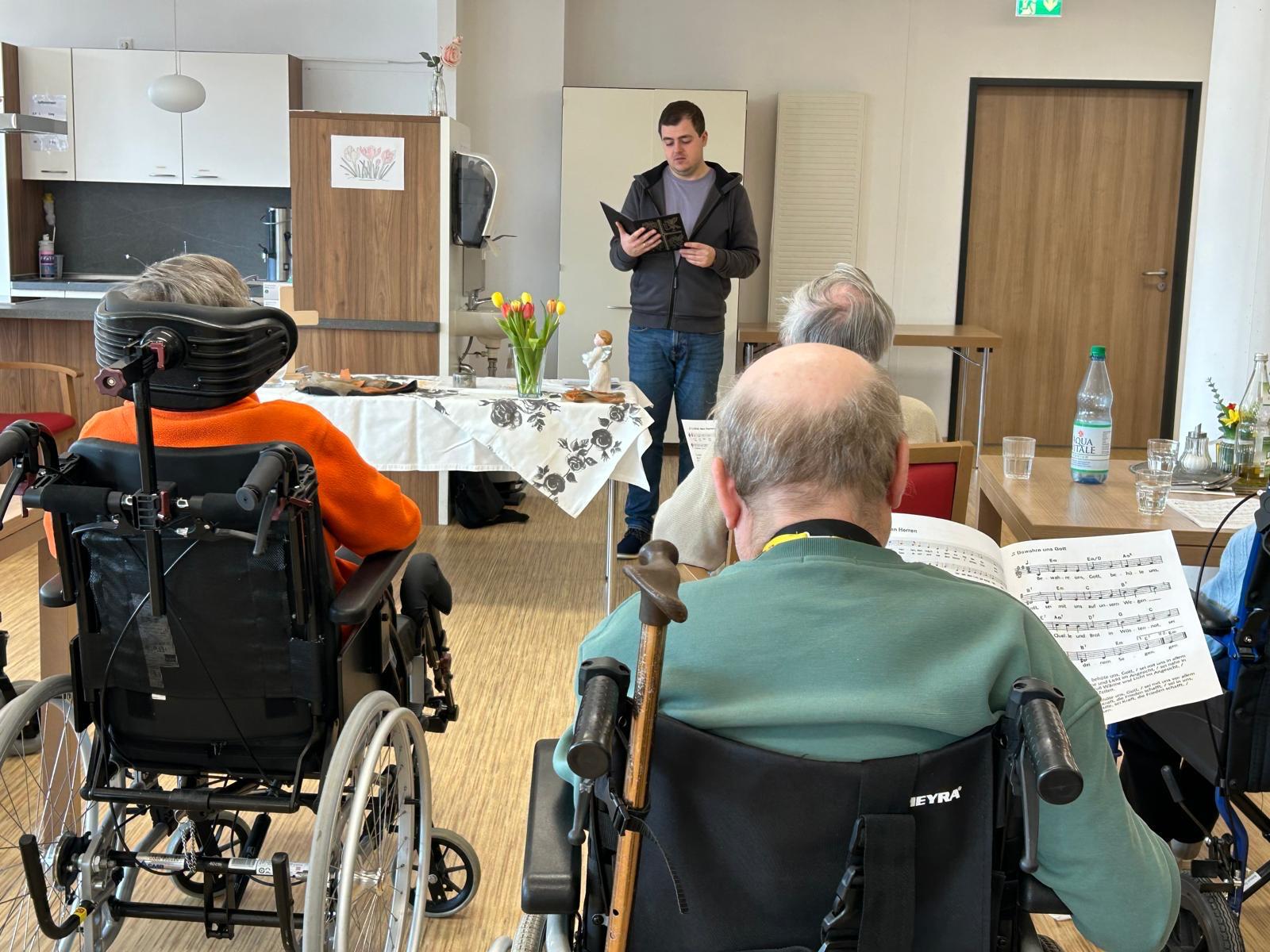 Regelmäßiger Gottesdienst im Haus Albtal